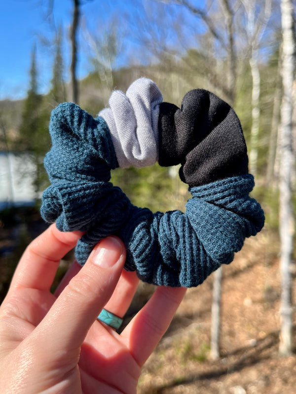 Upcycled Handmade Knit Mini Scrunchie - Colour Block (Green Waffle, Black & Light Grey)